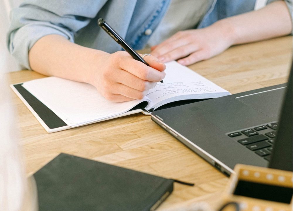 The art of persuasion: techniques for writing compelling copy | Writing ...